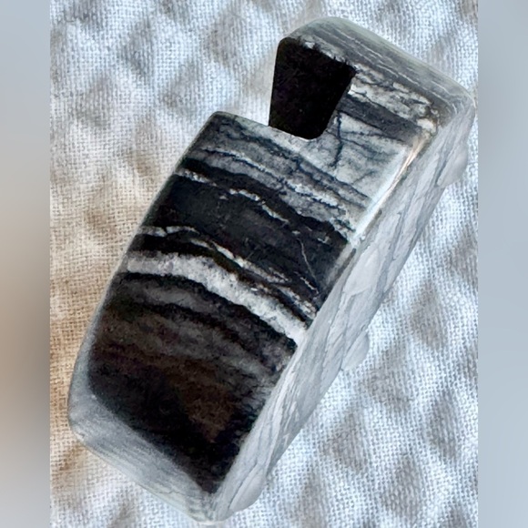 New Natural Gray Black Jasper Quartz Stone Cell Phone Free-Standing Holder Stand - Picture 7 of 10